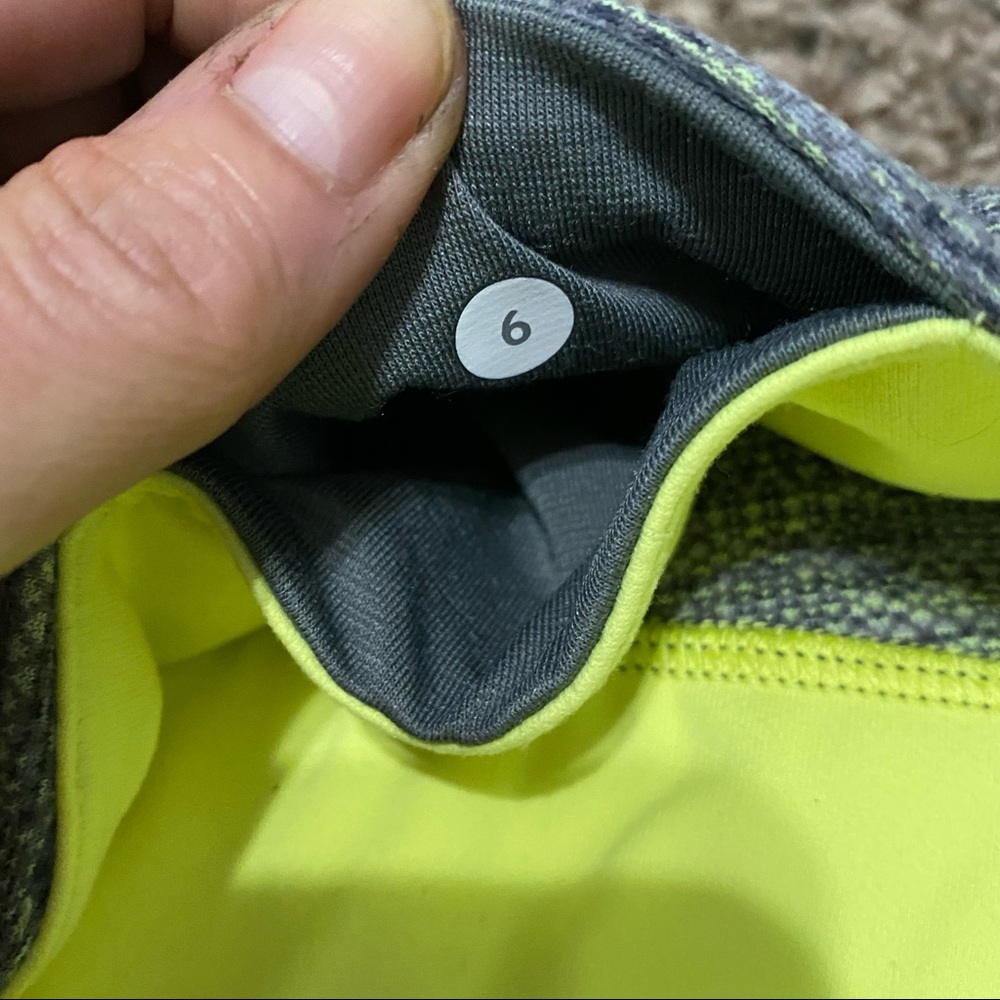 Lululemon Wunder Under Crop II - Picture 9 of 9